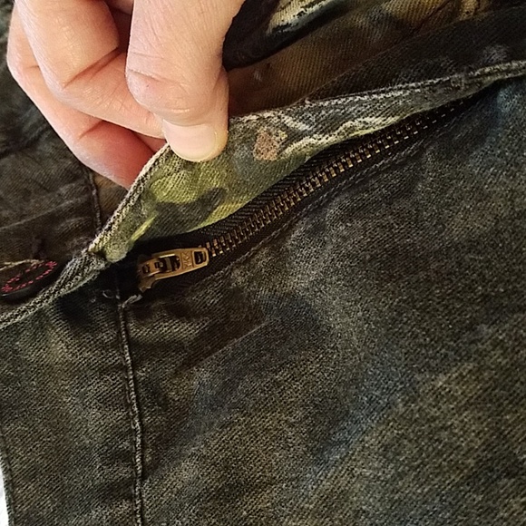 Camo tear cargo pants! - Picture 6 of 12
